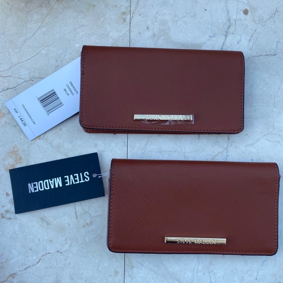 Steve Madden Handbags - Steve Madden Cognac Brown Bi-Fold Wallet